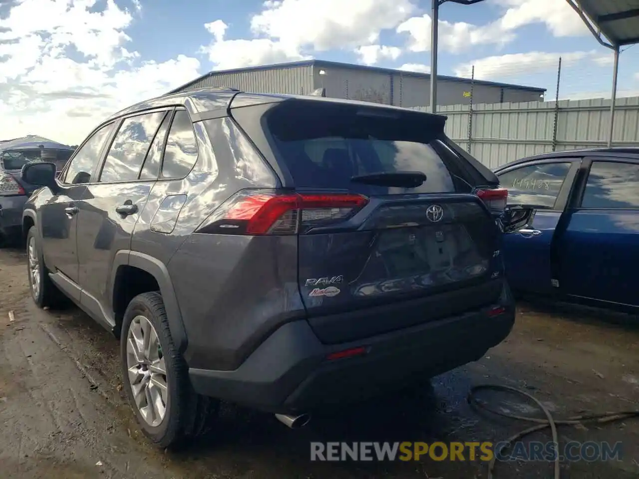 3 Photograph of a damaged car JTMC1RFV6LD521139 TOYOTA RAV4 2020