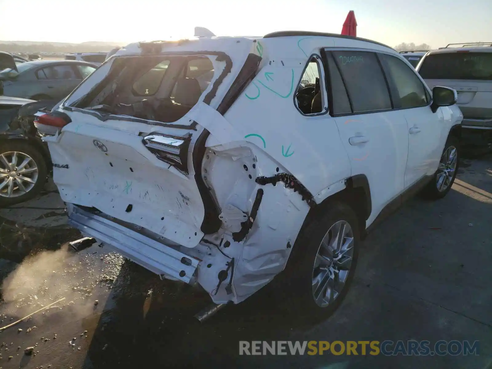 4 Photograph of a damaged car JTMC1RFV7LD057052 TOYOTA RAV4 2020