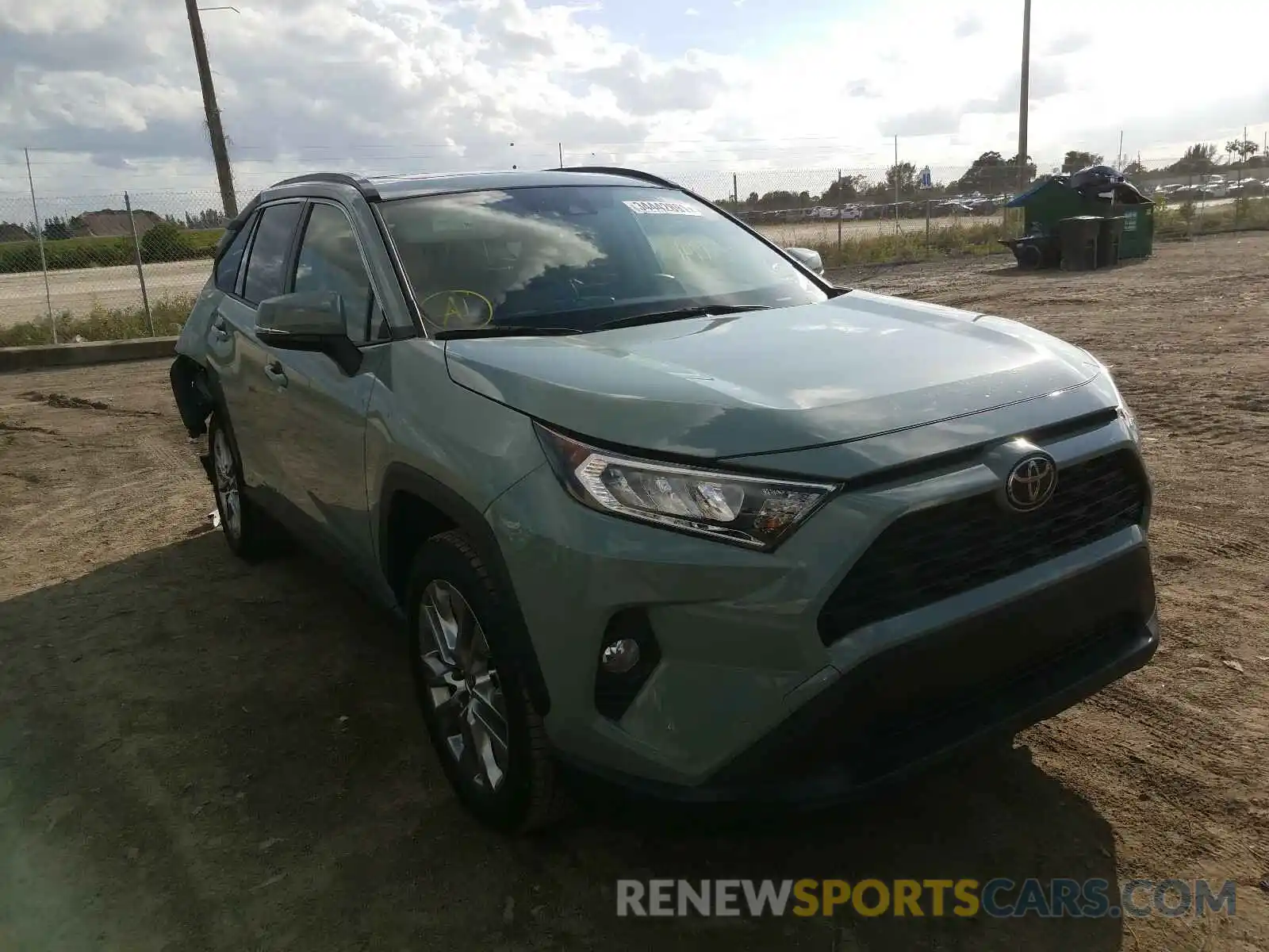 1 Photograph of a damaged car JTMC1RFV7LD520579 TOYOTA RAV4 2020