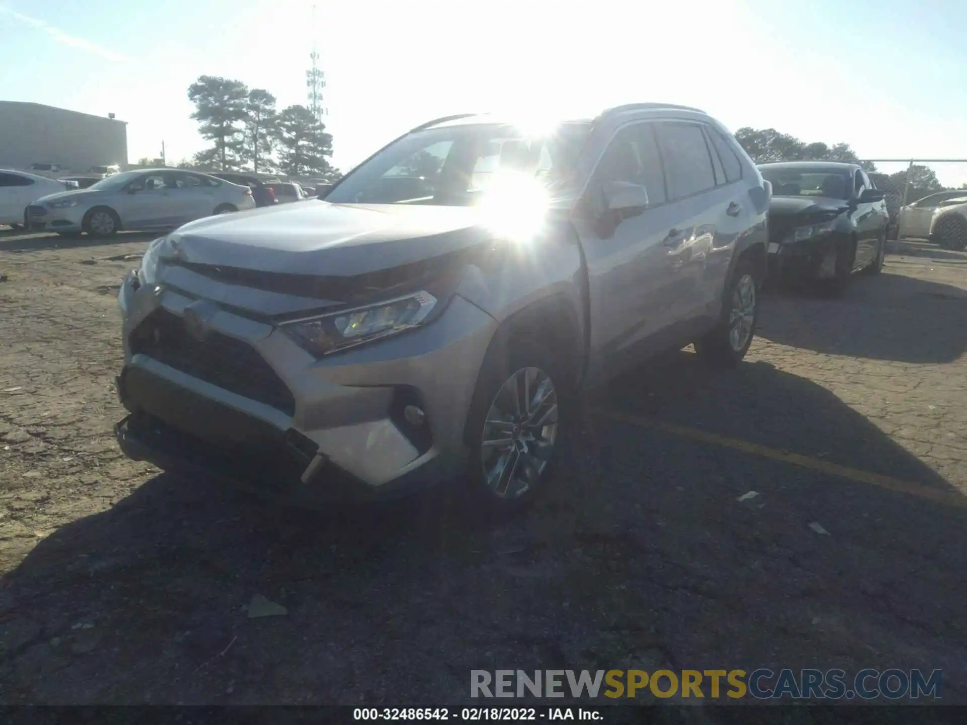 2 Photograph of a damaged car JTMC1RFV7LJ018088 TOYOTA RAV4 2020