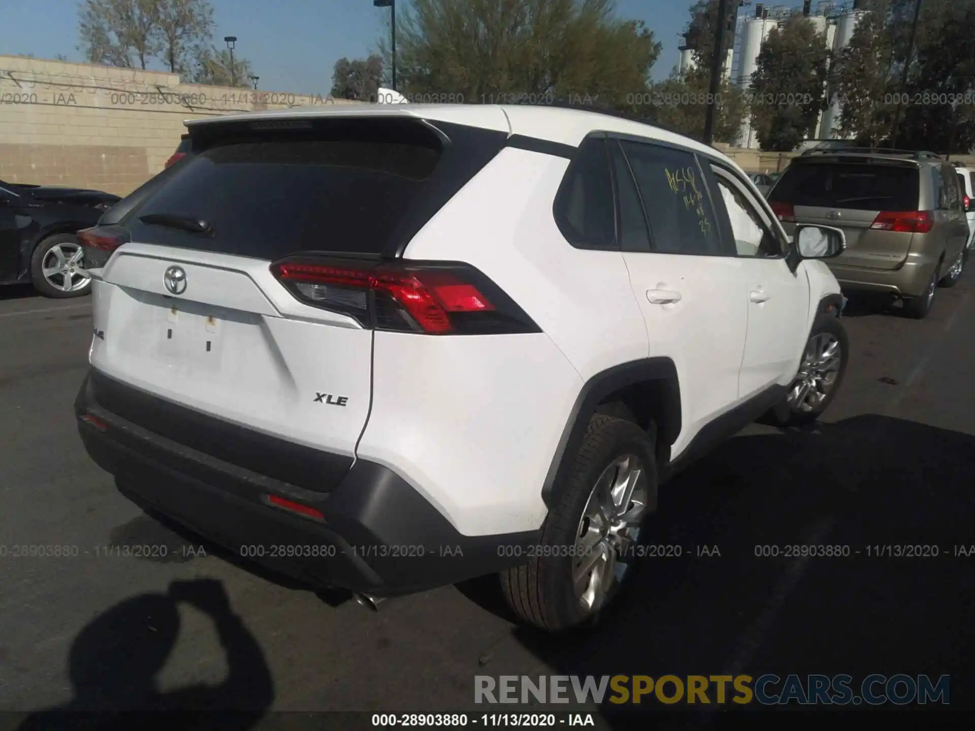 4 Photograph of a damaged car JTMC1RFV8LD042821 TOYOTA RAV4 2020