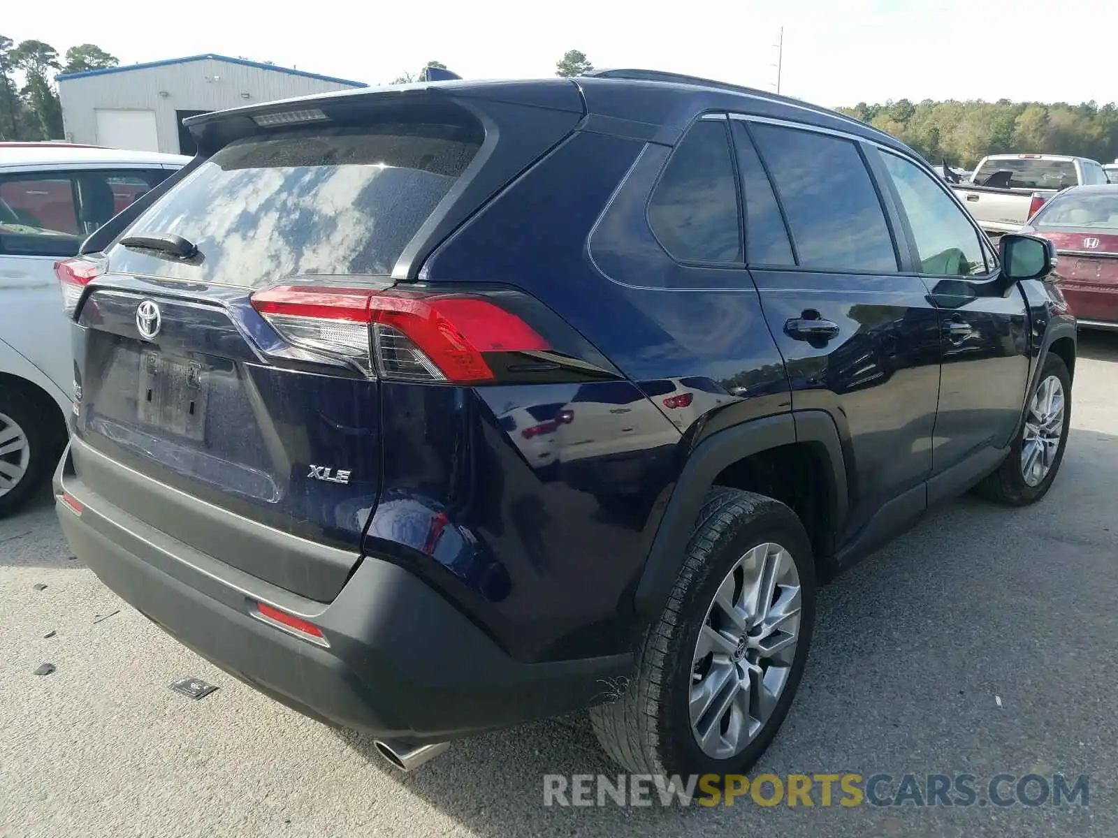 4 Photograph of a damaged car JTMC1RFV8LD043953 TOYOTA RAV4 2020