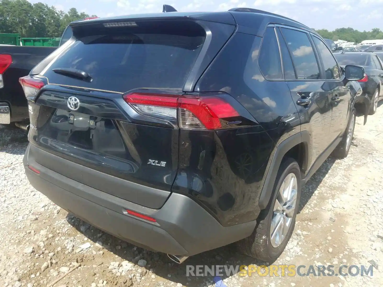 4 Photograph of a damaged car JTMC1RFV8LD047937 TOYOTA RAV4 2020