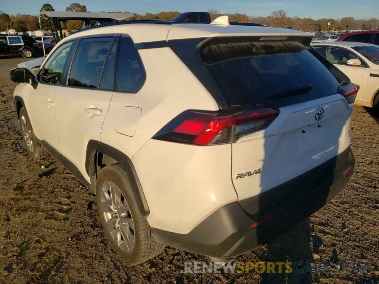 3 Photograph of a damaged car JTMC1RFV8LD059487 TOYOTA RAV4 2020