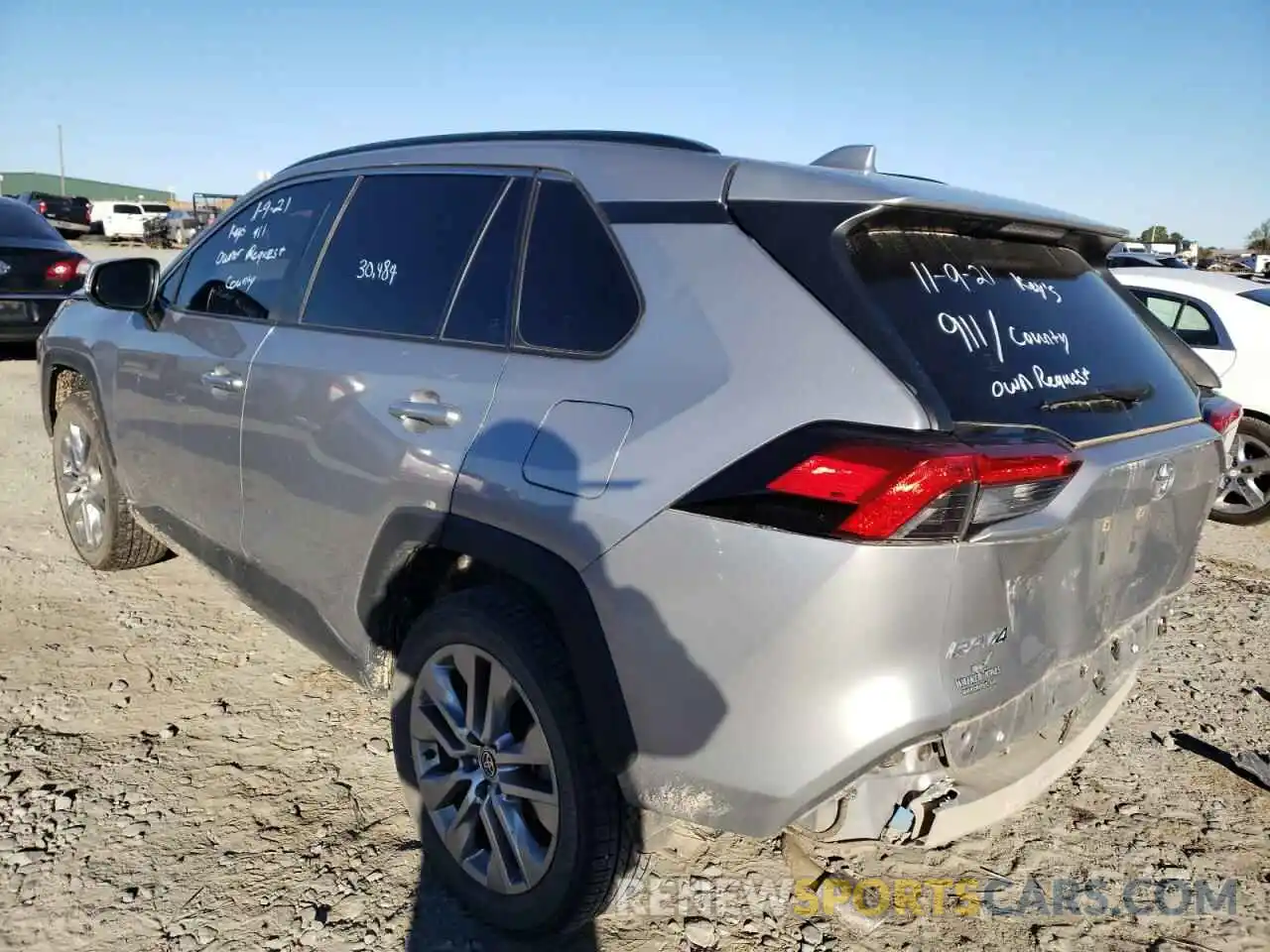 3 Photograph of a damaged car JTMC1RFV9LD042519 TOYOTA RAV4 2020