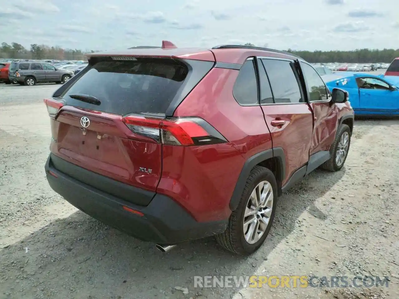 4 Photograph of a damaged car JTMC1RFV9LD060499 TOYOTA RAV4 2020