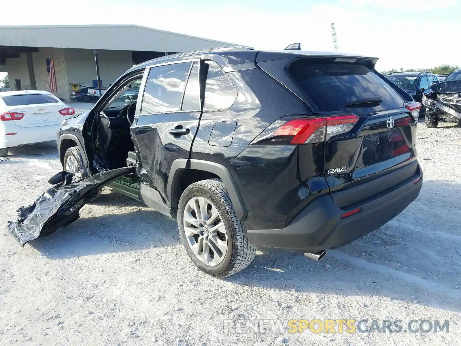 3 Photograph of a damaged car JTMC1RFVXLD047163 TOYOTA RAV4 2020