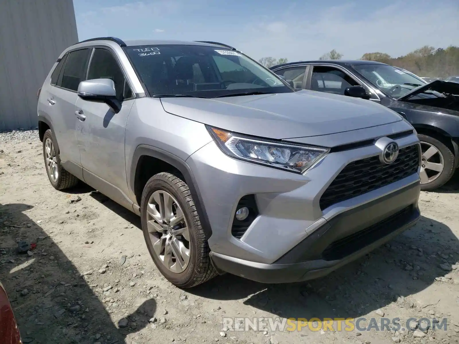 1 Фотография поврежденного автомобиля JTMC1RFVXLD054985 TOYOTA RAV4 2020