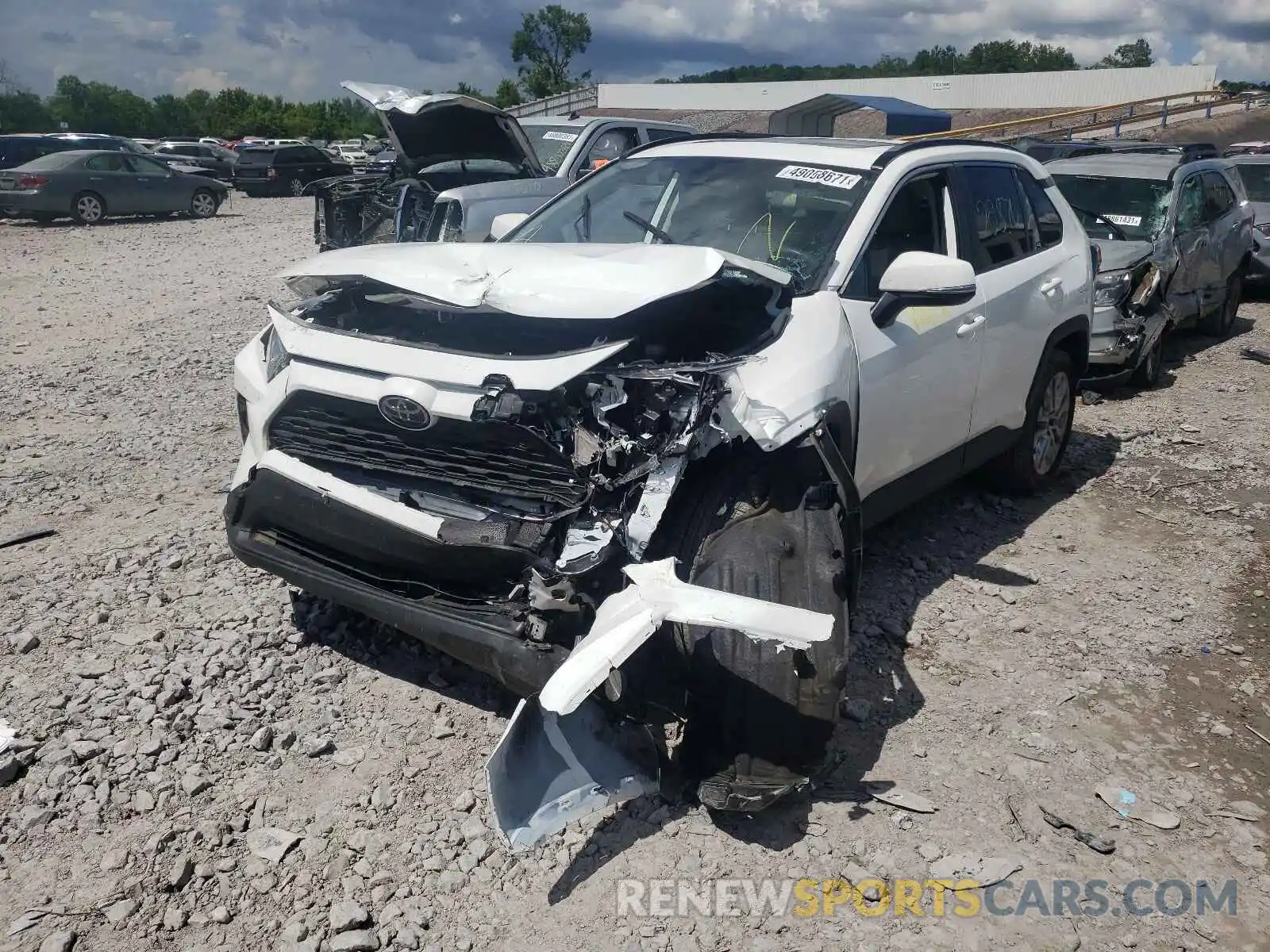 2 Photograph of a damaged car JTMC1RFVXLD521547 TOYOTA RAV4 2020