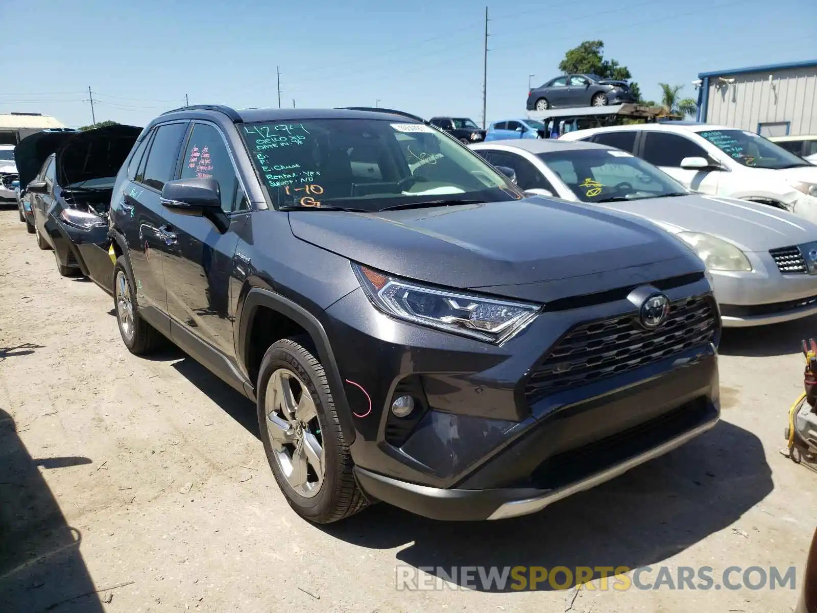 1 Photograph of a damaged car JTMD6RFV0LD002903 TOYOTA RAV4 2020