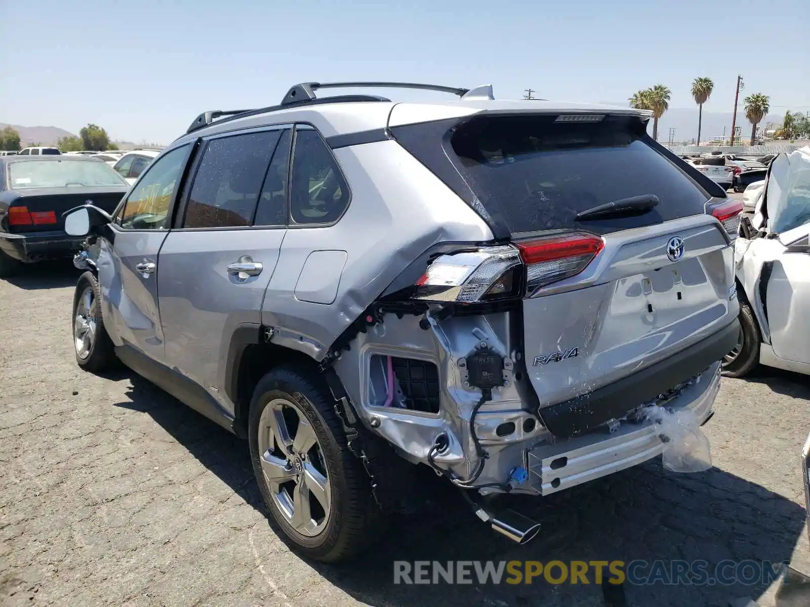 3 Photograph of a damaged car JTMD6RFV1LD006992 TOYOTA RAV4 2020