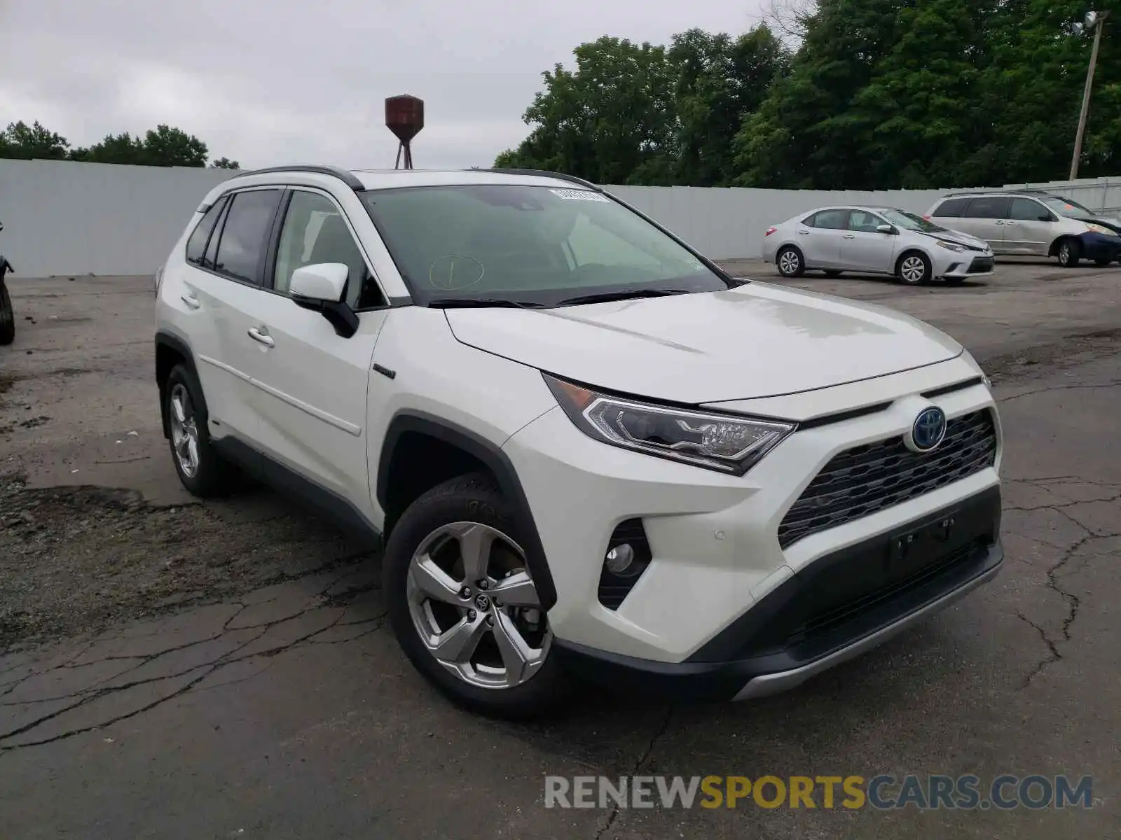 1 Photograph of a damaged car JTMD6RFV3LJ002444 TOYOTA RAV4 2020