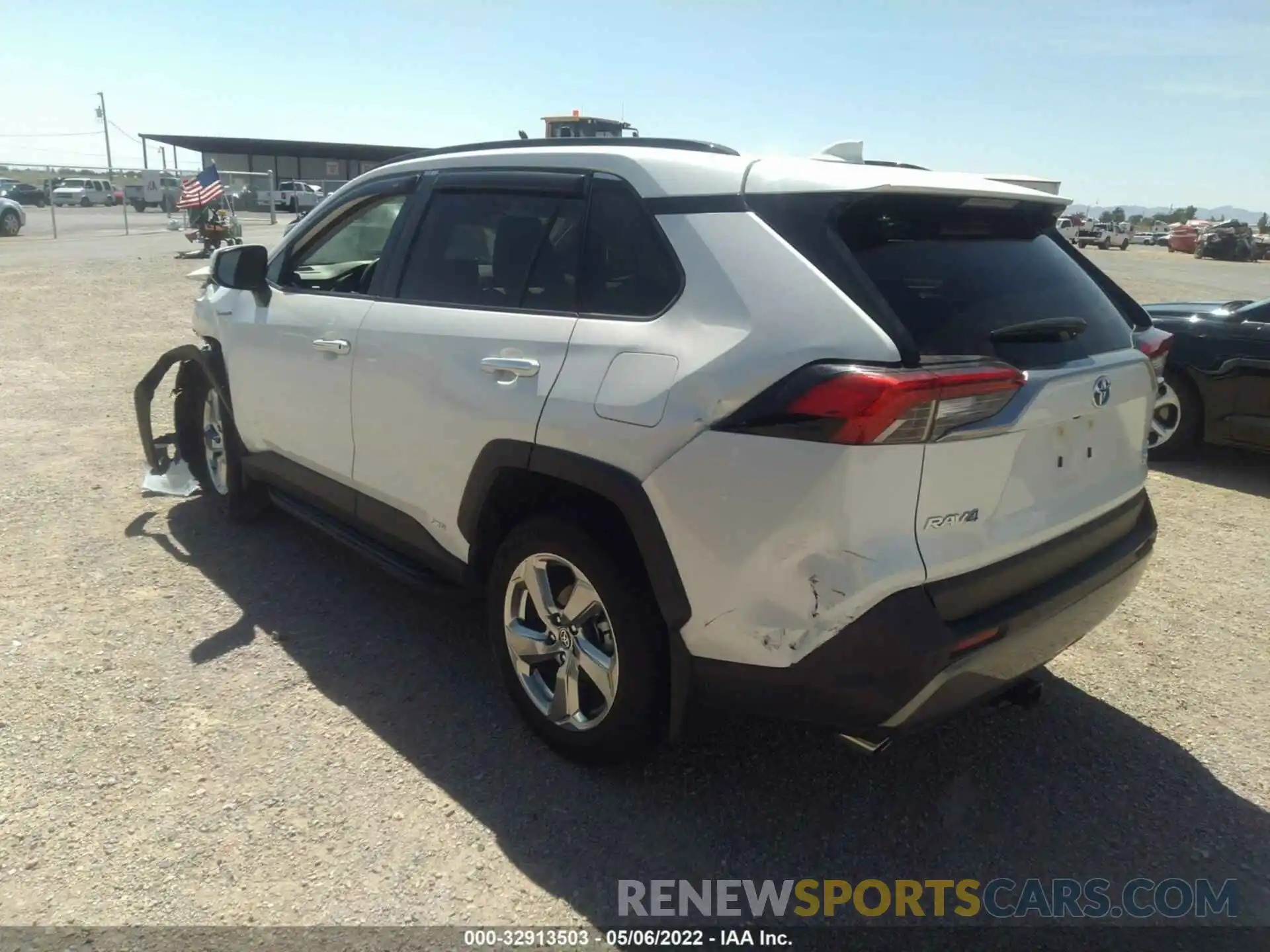 3 Photograph of a damaged car JTMD6RFV7LD002977 TOYOTA RAV4 2020