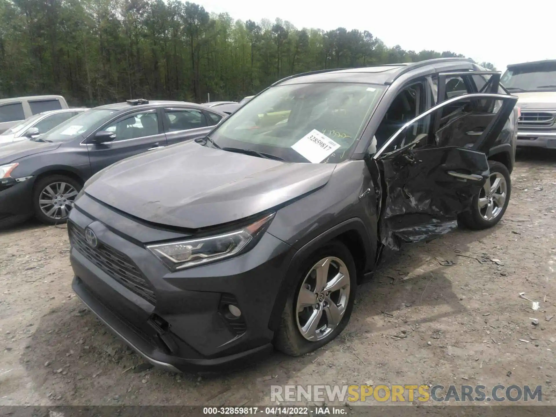 2 Photograph of a damaged car JTMD6RFV8LD004009 TOYOTA RAV4 2020