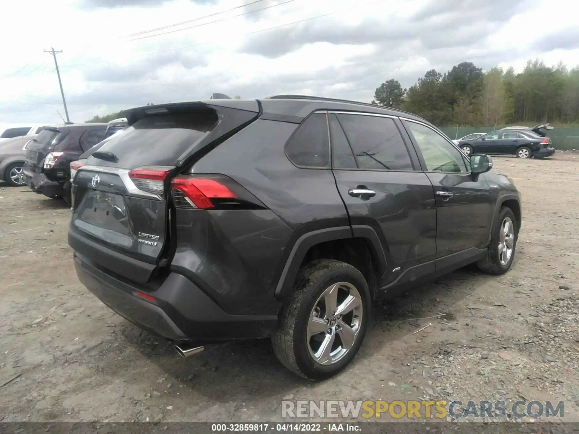 4 Photograph of a damaged car JTMD6RFV8LD004009 TOYOTA RAV4 2020