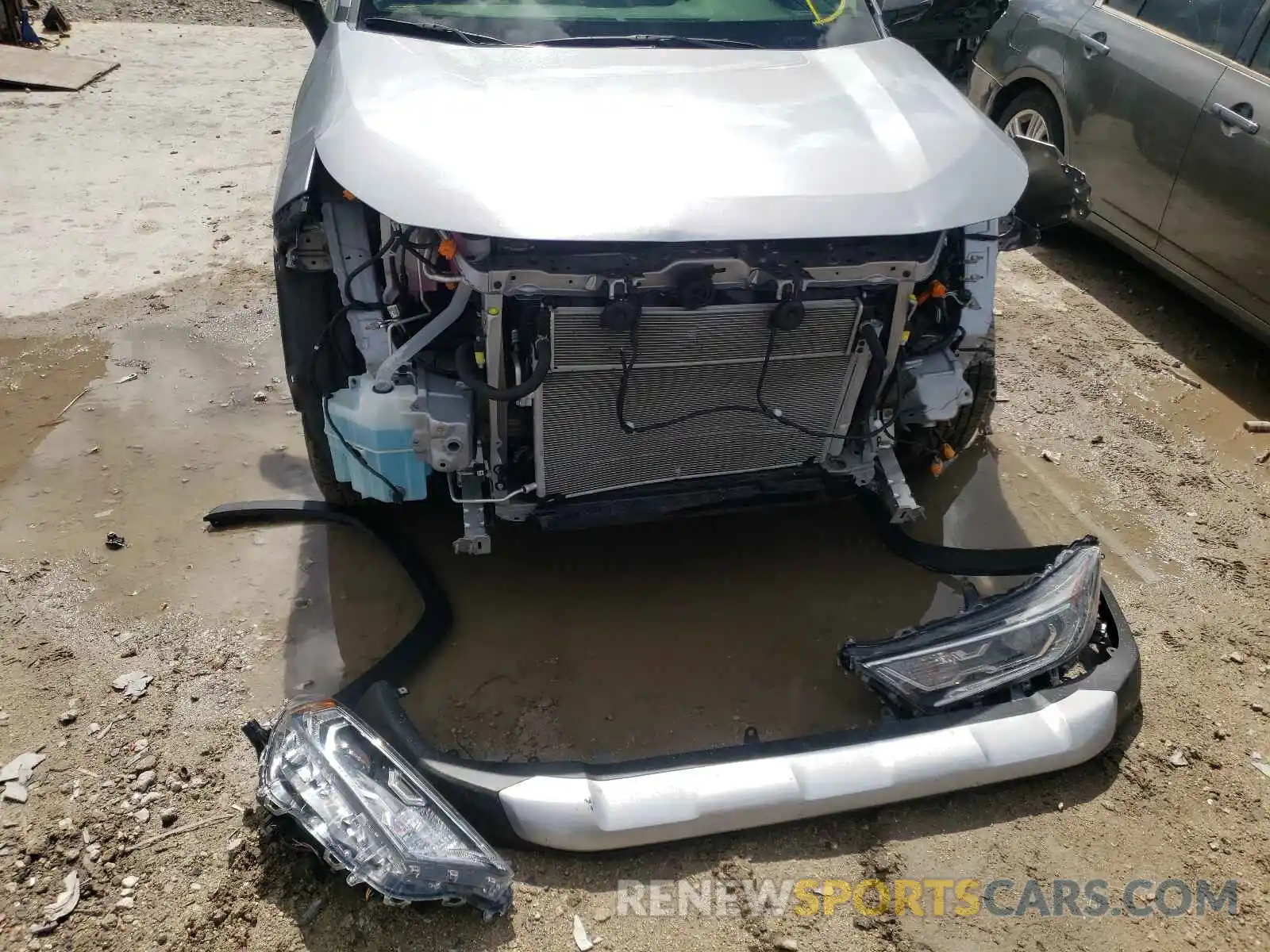 9 Photograph of a damaged car JTMD6RFVXLD002889 TOYOTA RAV4 2020