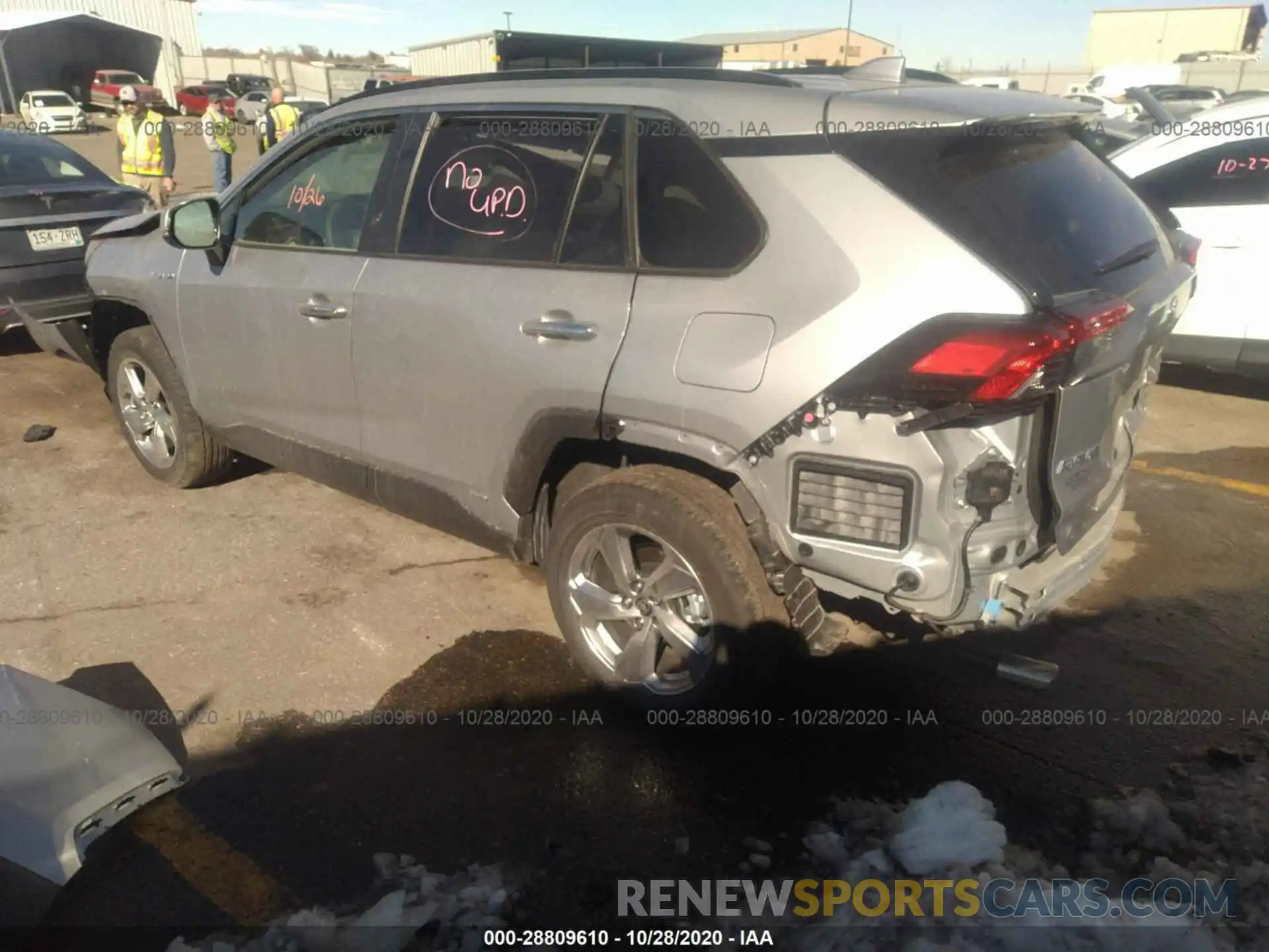 3 Photograph of a damaged car JTMD6RFVXLJ002361 TOYOTA RAV4 2020