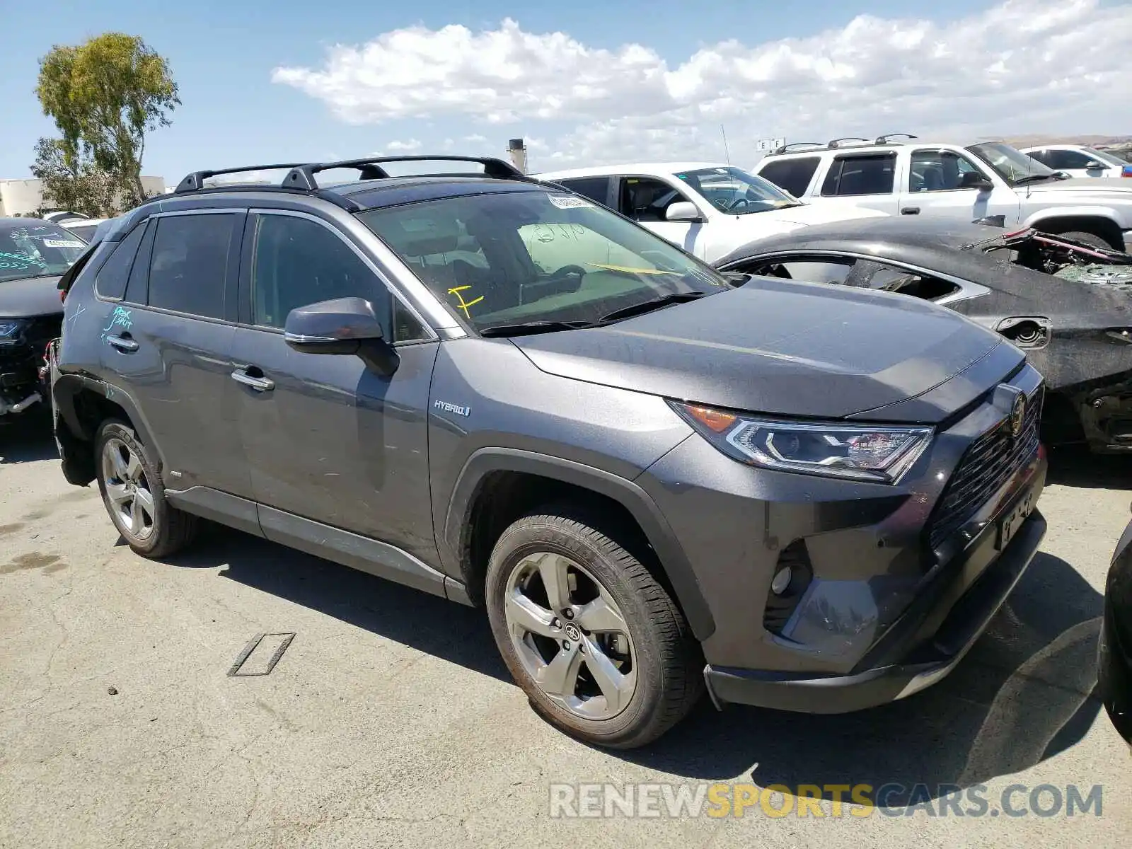 1 Photograph of a damaged car JTMDWRFV0LD538217 TOYOTA RAV4 2020