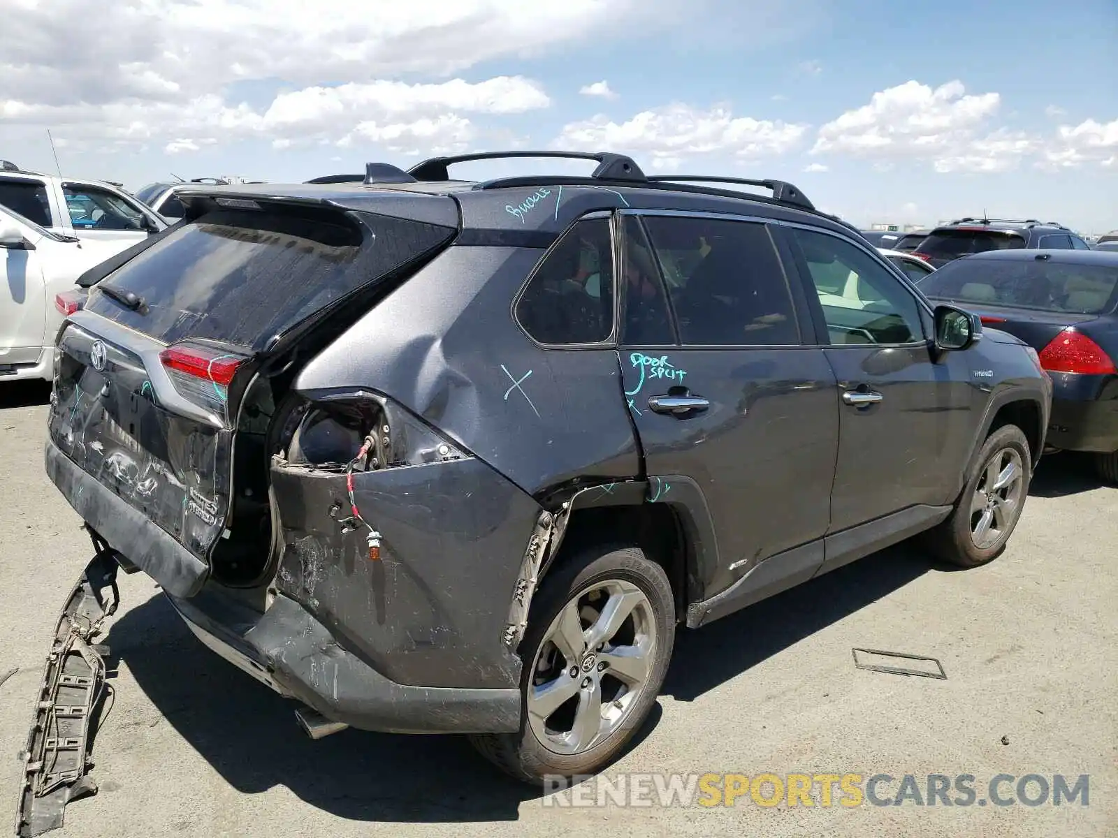 4 Photograph of a damaged car JTMDWRFV0LD538217 TOYOTA RAV4 2020