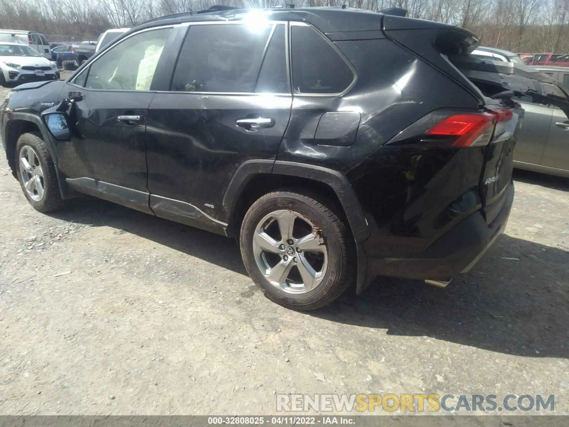 3 Photograph of a damaged car JTMDWRFV2LD070331 TOYOTA RAV4 2020