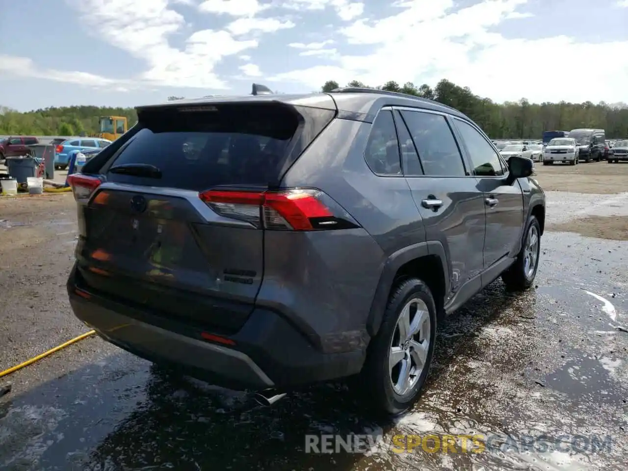 4 Photograph of a damaged car JTMDWRFV2LD528529 TOYOTA RAV4 2020