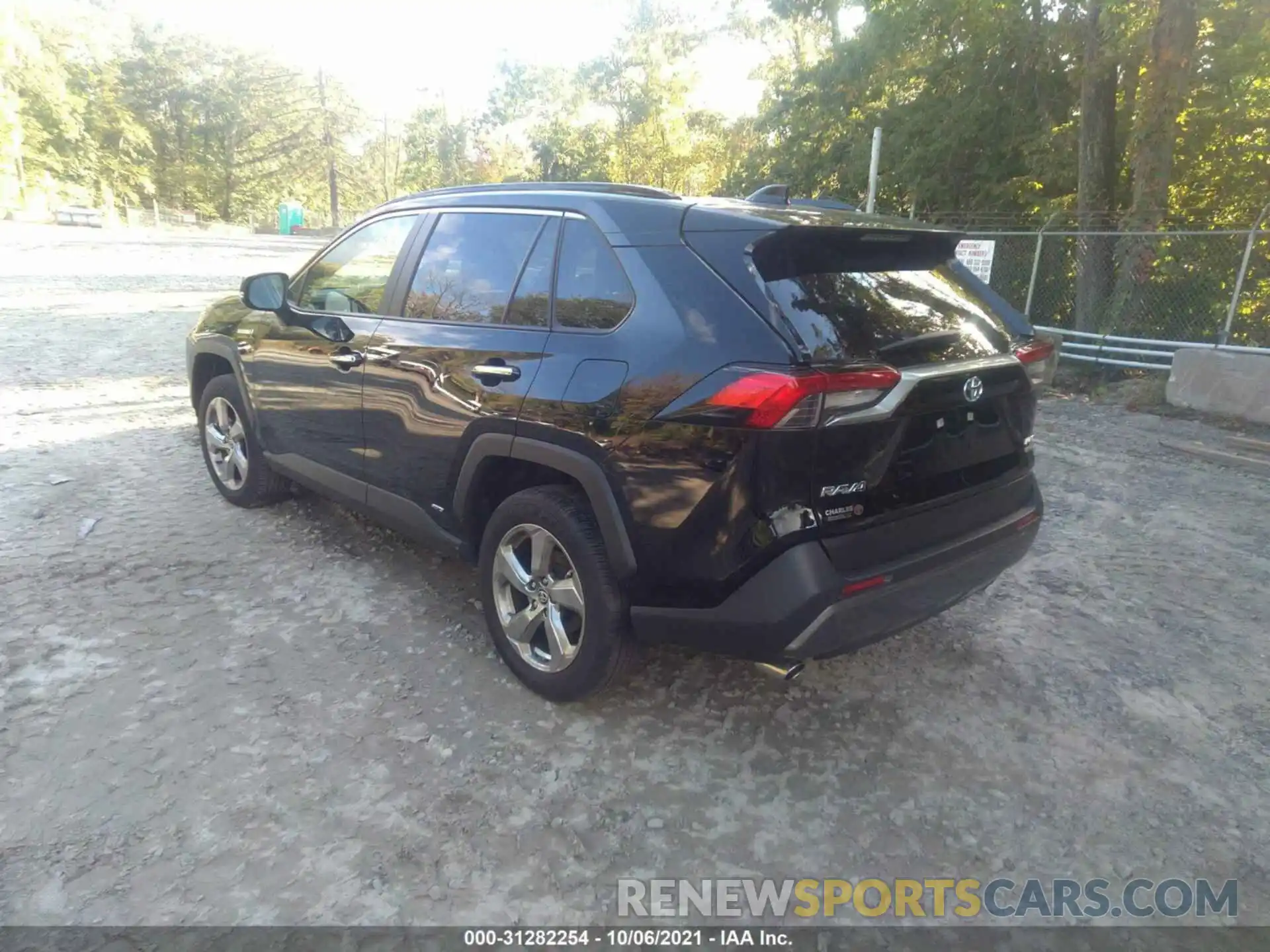 3 Photograph of a damaged car JTMDWRFV2LD534007 TOYOTA RAV4 2020