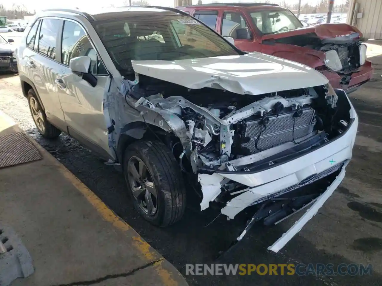 1 Photograph of a damaged car JTMDWRFV2LD541054 TOYOTA RAV4 2020