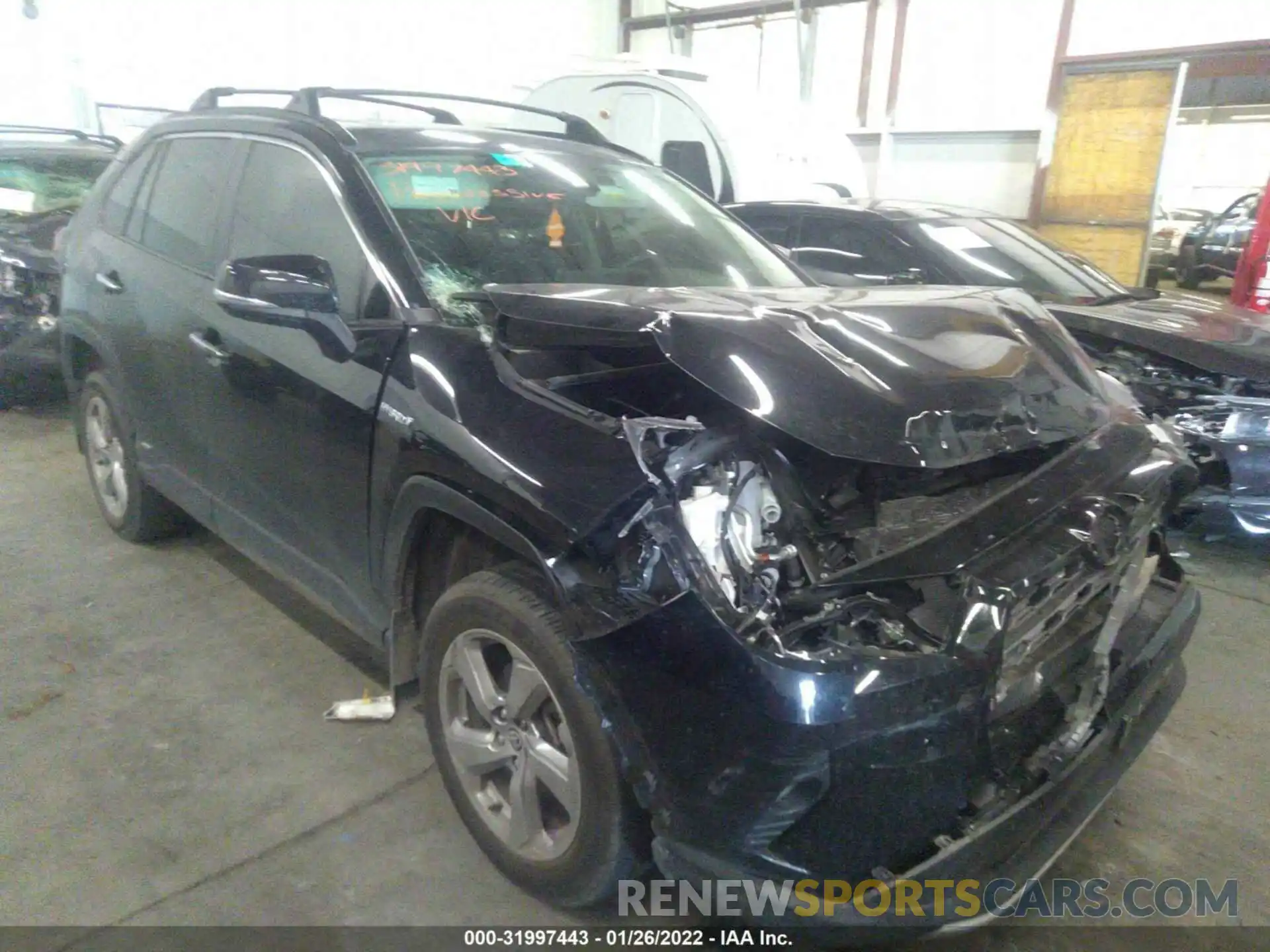 1 Фотография поврежденного автомобиля JTMDWRFV5LD054639 TOYOTA RAV4 2020