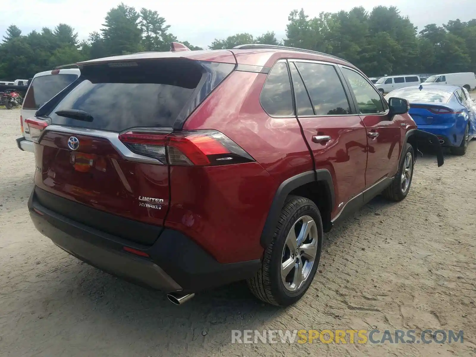 4 Photograph of a damaged car JTMDWRFV5LD545406 TOYOTA RAV4 2020