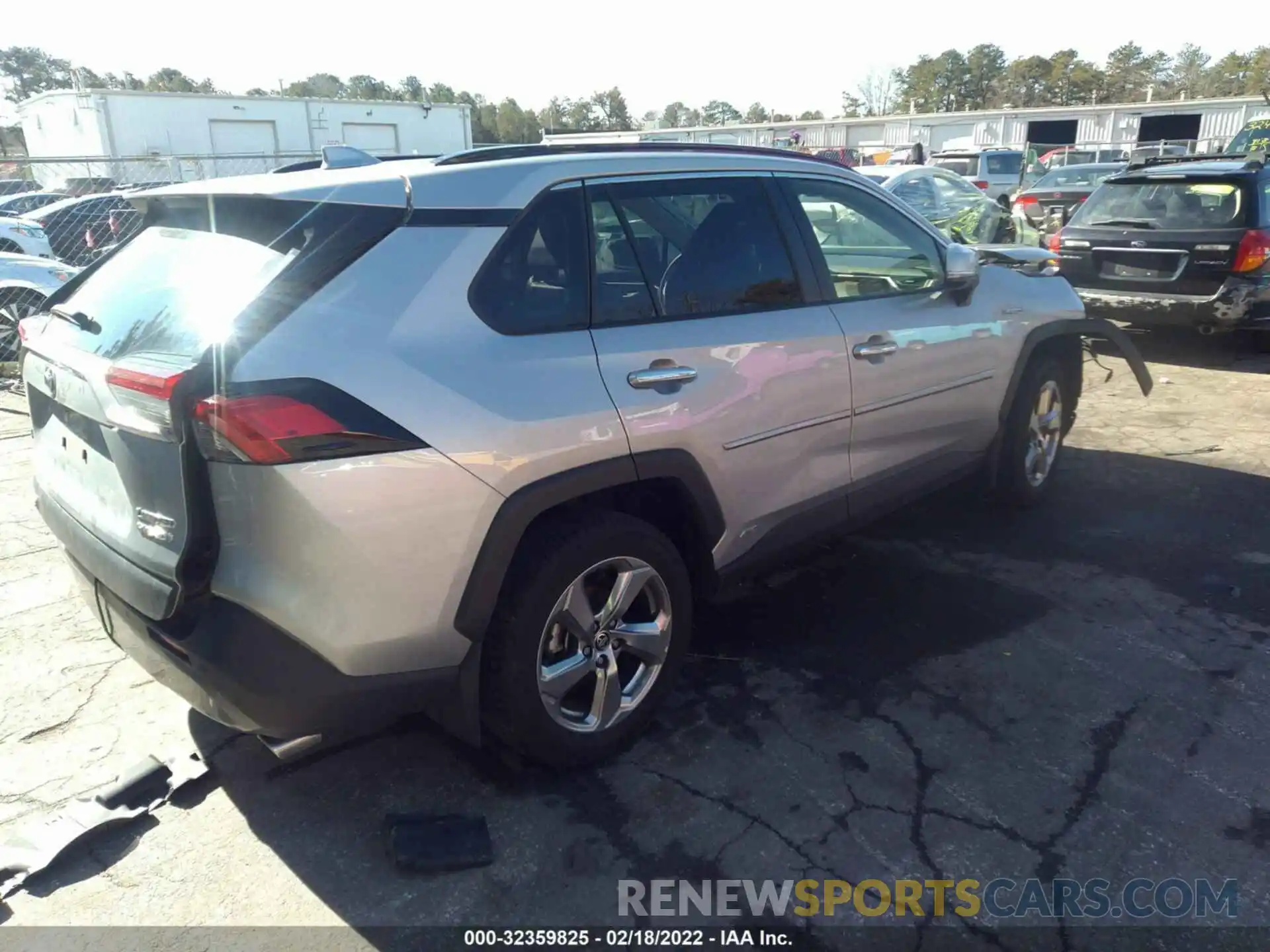 4 Photograph of a damaged car JTMDWRFV6LD065147 TOYOTA RAV4 2020