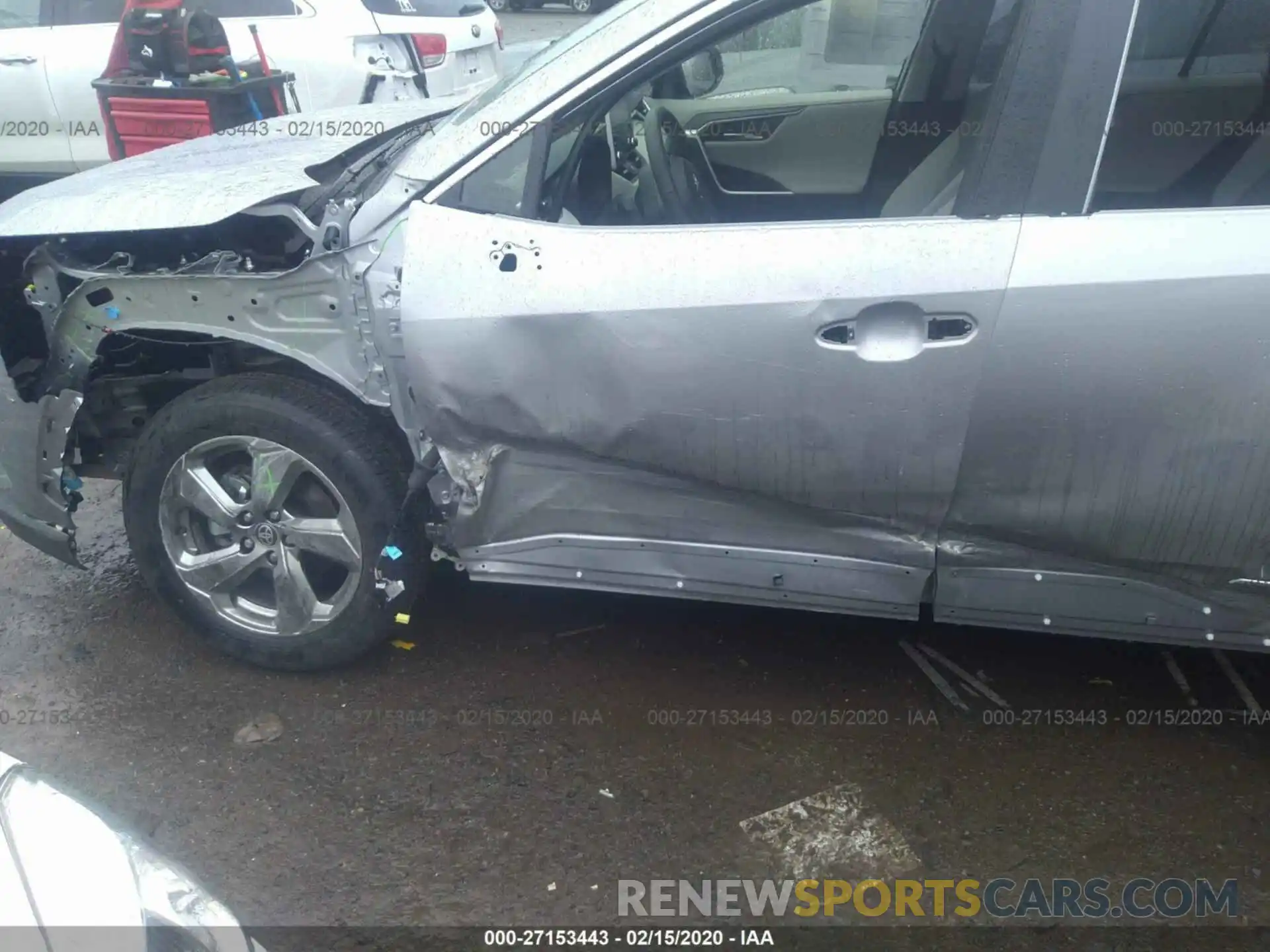 6 Photograph of a damaged car JTMDWRFV7LD527442 TOYOTA RAV4 2020