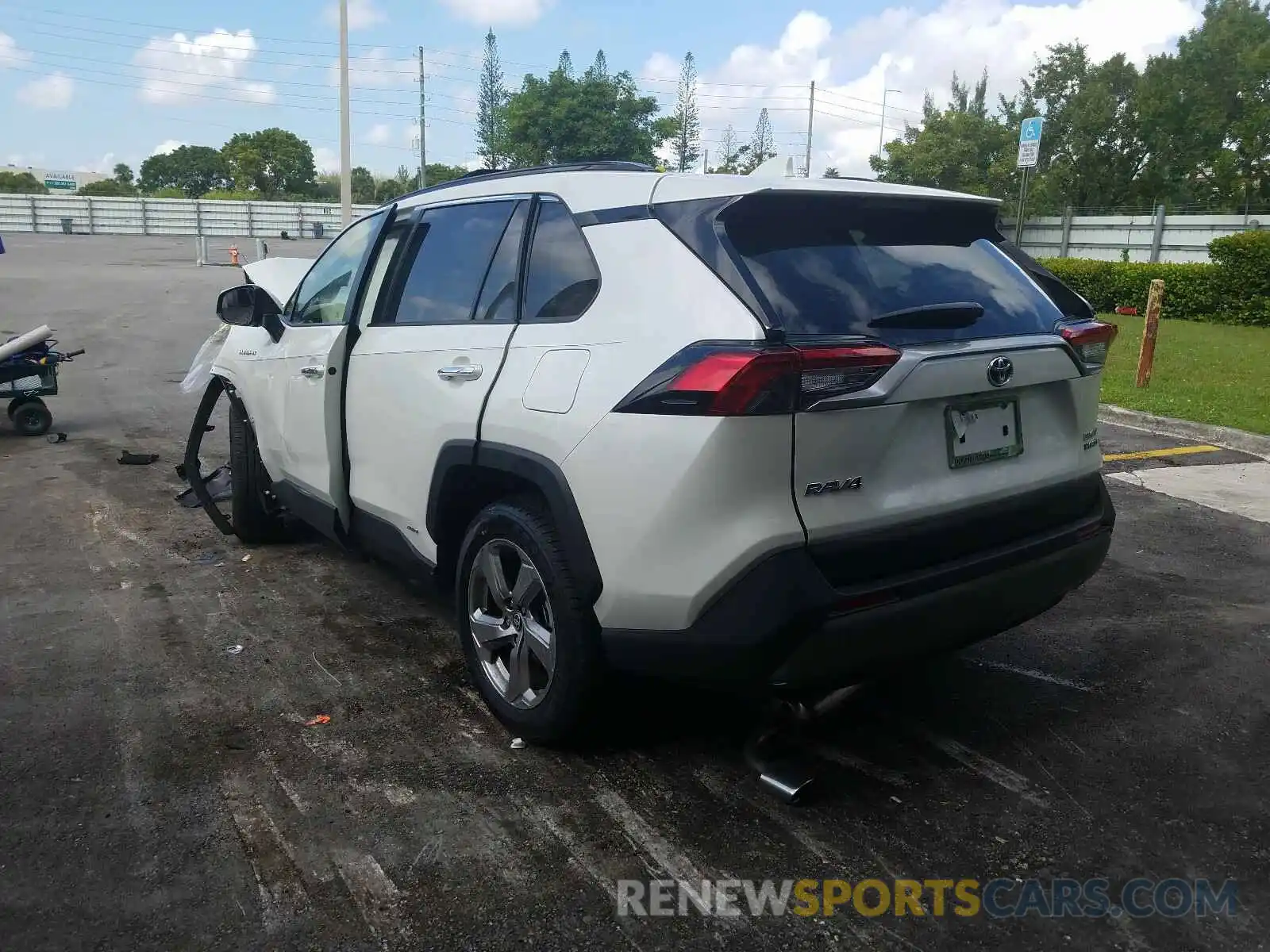 3 Photograph of a damaged car JTMDWRFV7LD549831 TOYOTA RAV4 2020