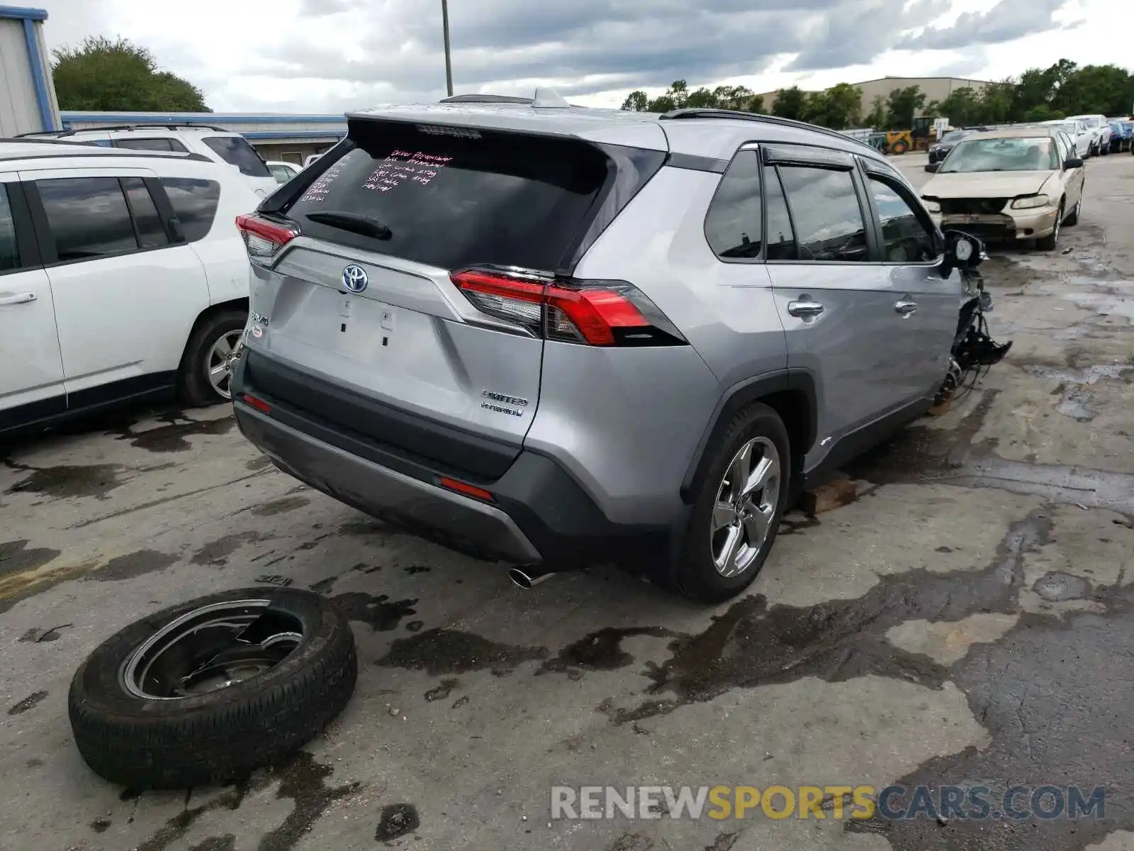 4 Photograph of a damaged car JTMDWRFV8LD539244 TOYOTA RAV4 2020