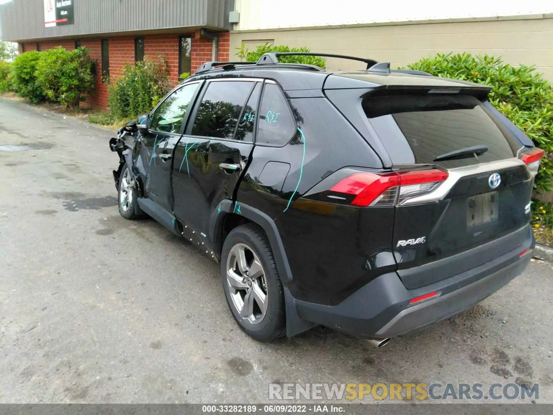 3 Photograph of a damaged car JTMDWRFV9LD539771 TOYOTA RAV4 2020