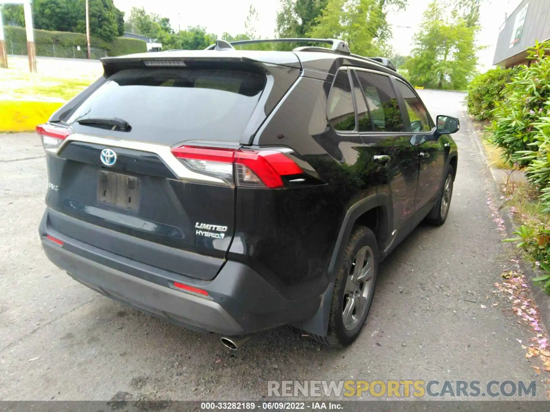 4 Photograph of a damaged car JTMDWRFV9LD539771 TOYOTA RAV4 2020