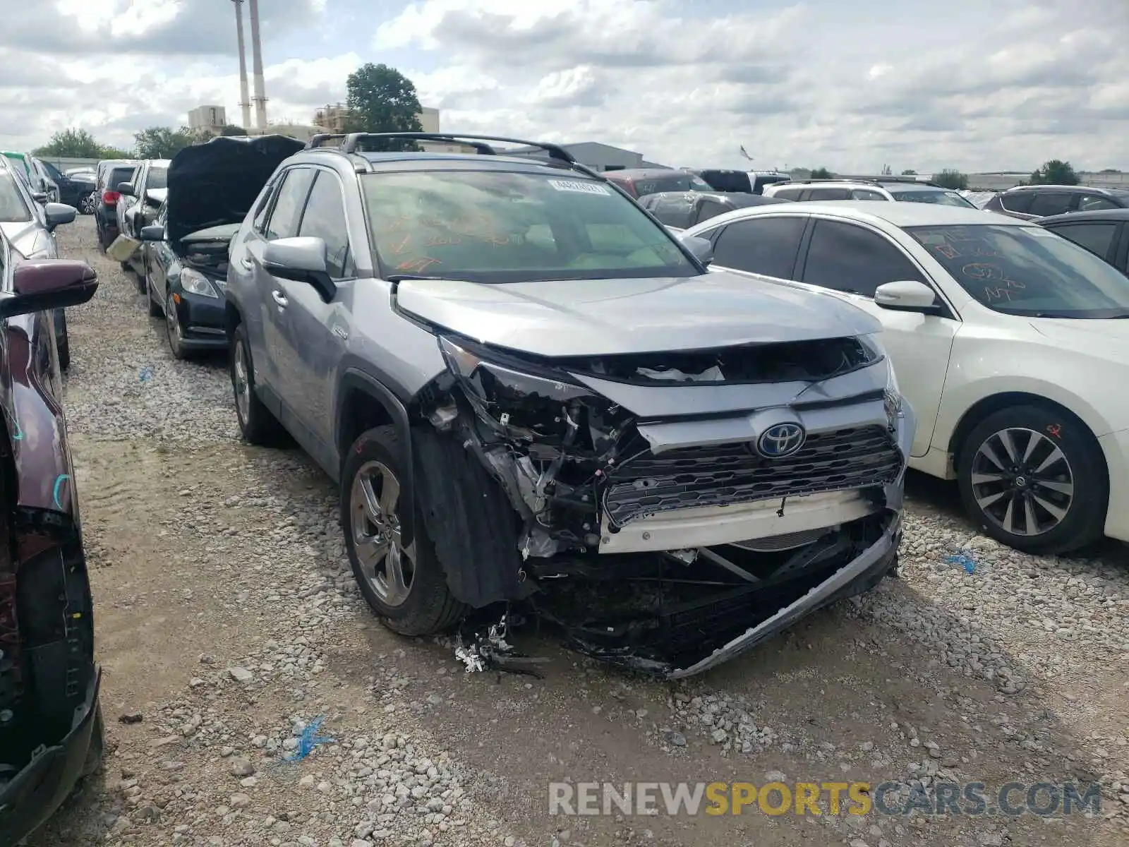 1 Photograph of a damaged car JTMDWRFVXLD535017 TOYOTA RAV4 2020