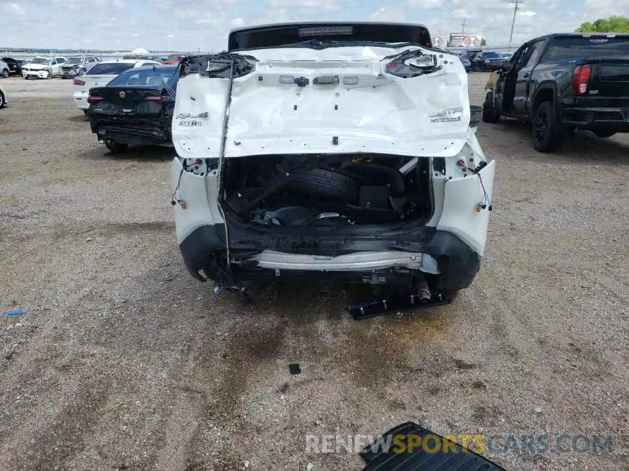 9 Photograph of a damaged car JTMDWRFVXLD541416 TOYOTA RAV4 2020