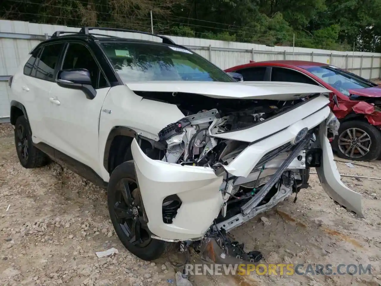 1 Photograph of a damaged car JTME6RFV1LJ001779 TOYOTA RAV4 2020