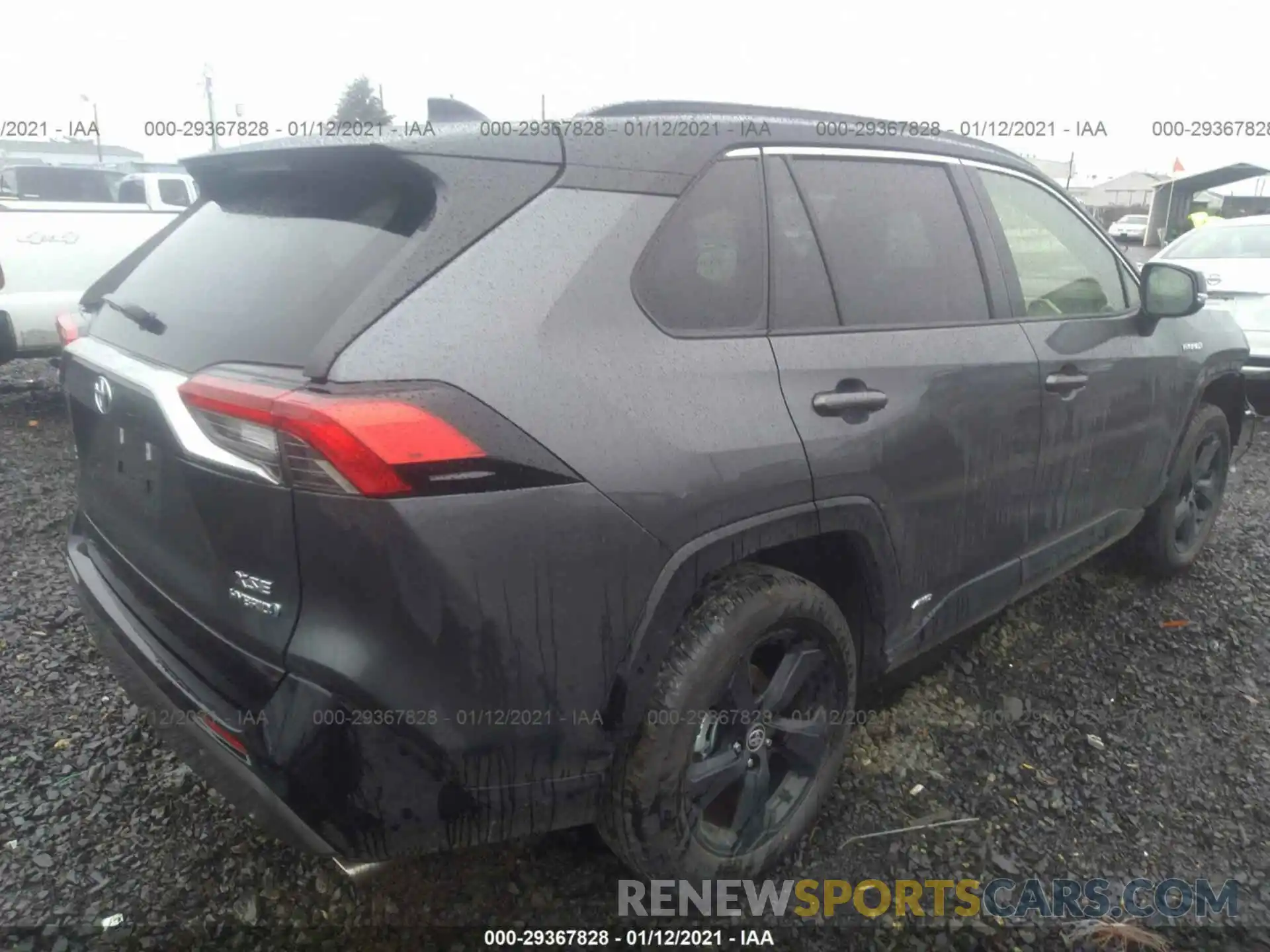 4 Photograph of a damaged car JTME6RFV2LD503263 TOYOTA RAV4 2020