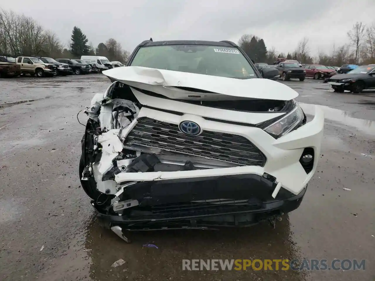 9 Photograph of a damaged car JTME6RFV3LD502235 TOYOTA RAV4 2020