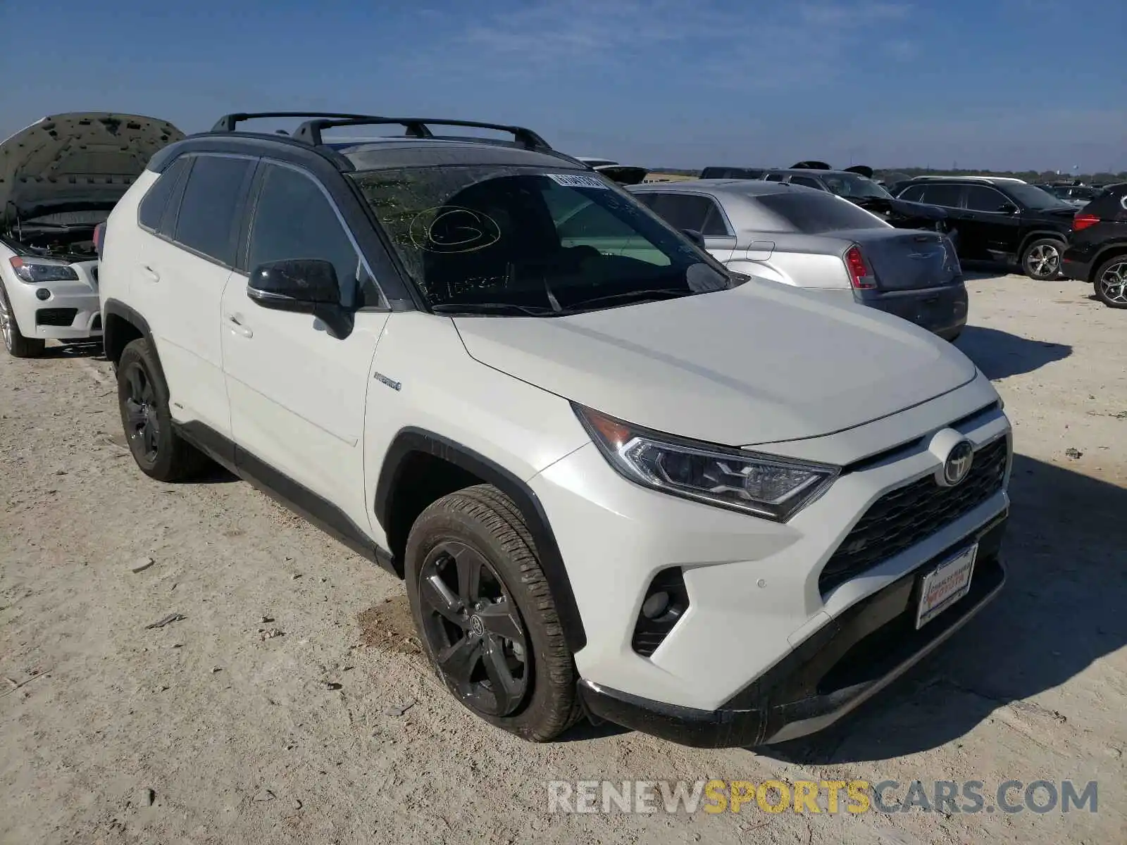 1 Photograph of a damaged car JTME6RFV3LD503174 TOYOTA RAV4 2020