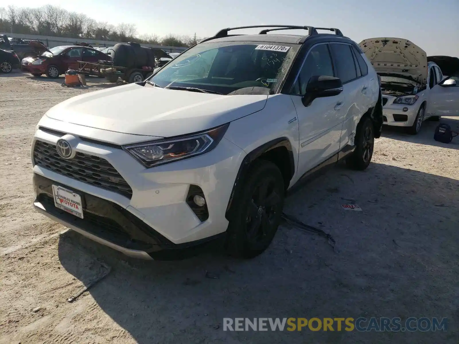 2 Photograph of a damaged car JTME6RFV3LD503174 TOYOTA RAV4 2020