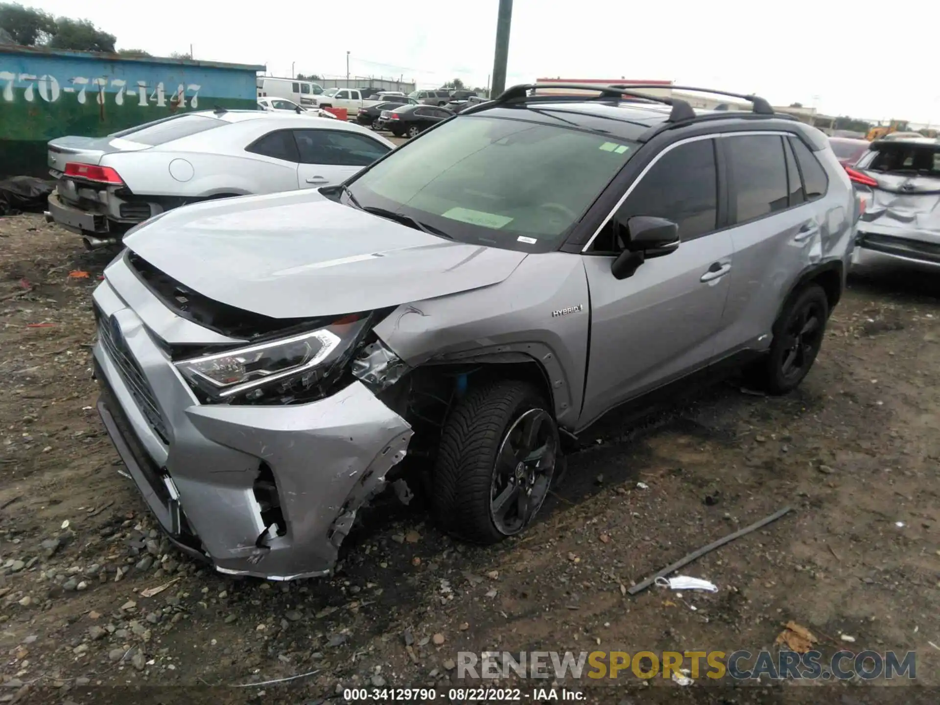 2 Photograph of a damaged car JTME6RFV4LJ001940 TOYOTA RAV4 2020