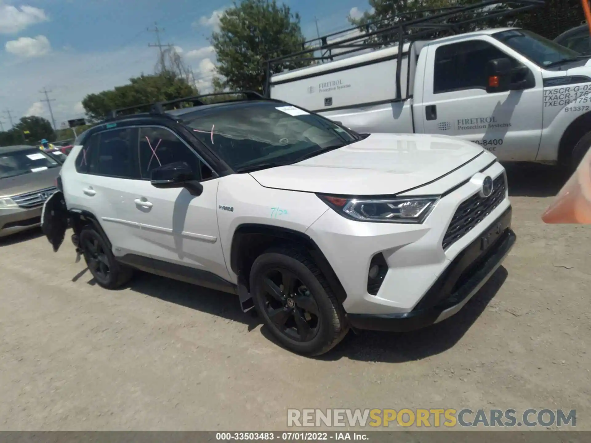 1 Photograph of a damaged car JTME6RFV5LJ001851 TOYOTA RAV4 2020