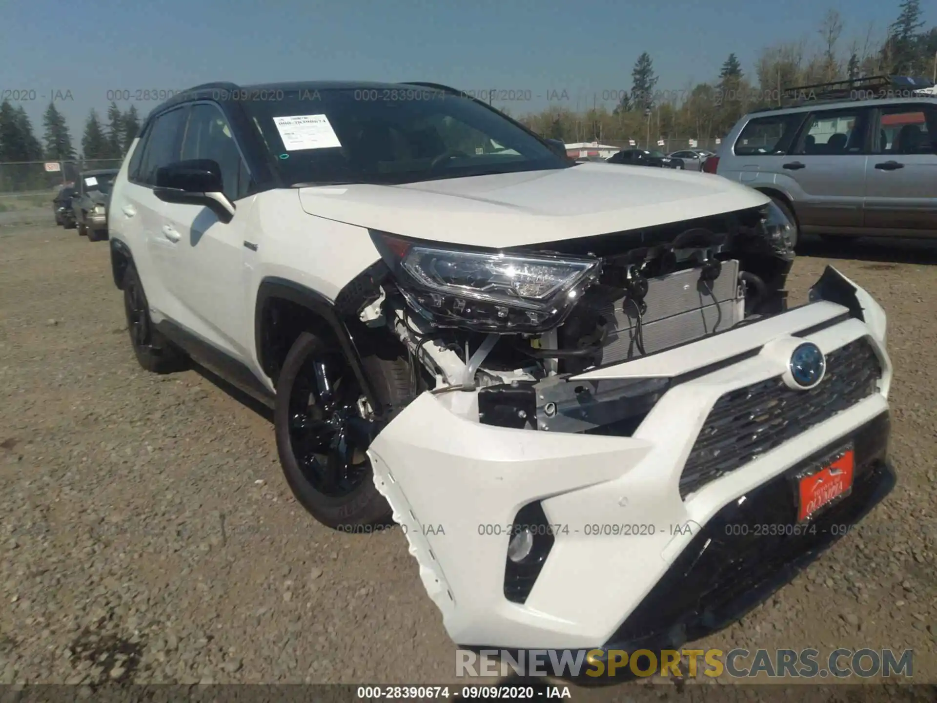 1 Photograph of a damaged car JTME6RFV6LD502021 TOYOTA RAV4 2020