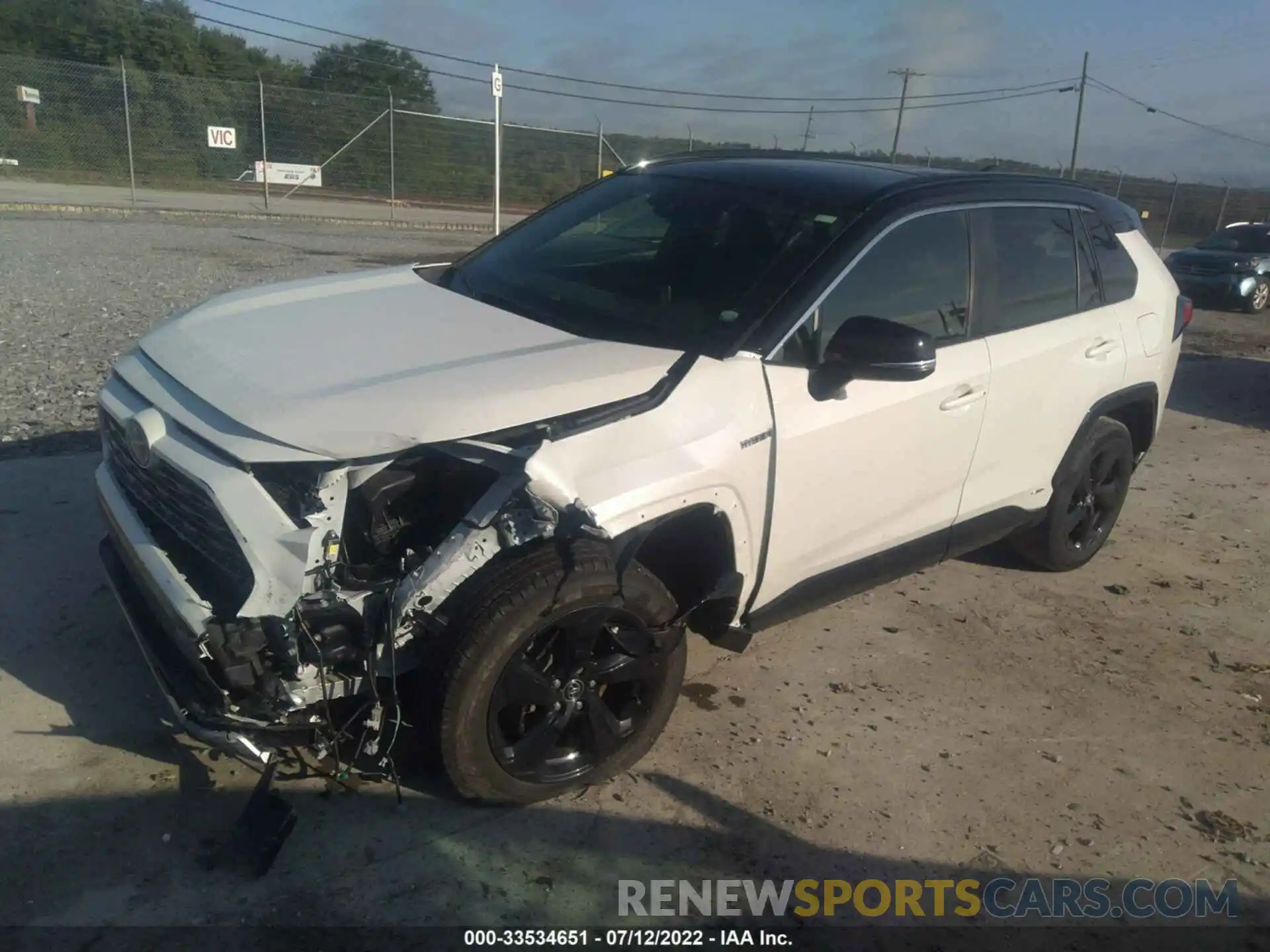 2 Photograph of a damaged car JTME6RFV7LD501816 TOYOTA RAV4 2020