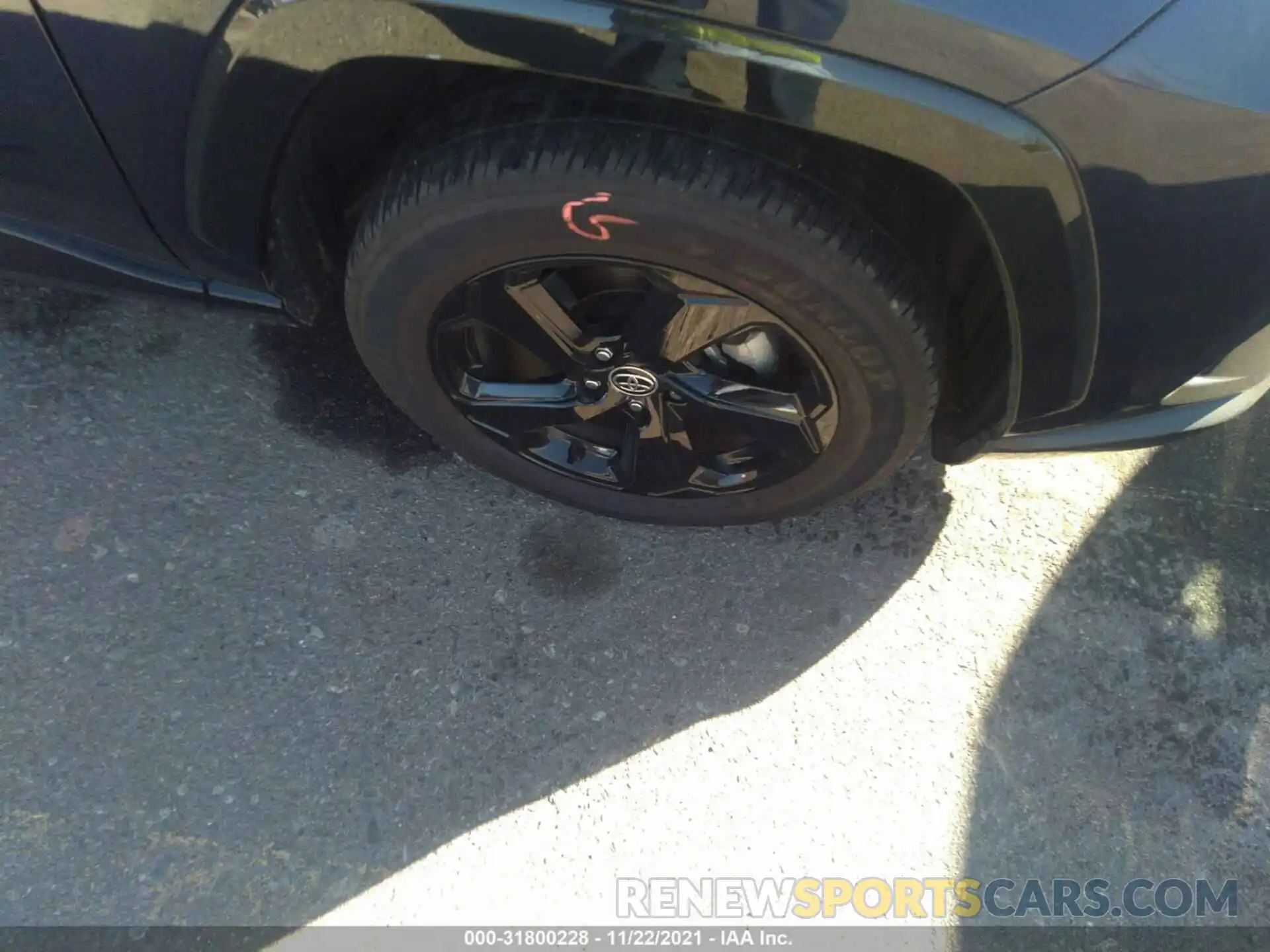 15 Photograph of a damaged car JTME6RFV7LJ001074 TOYOTA RAV4 2020