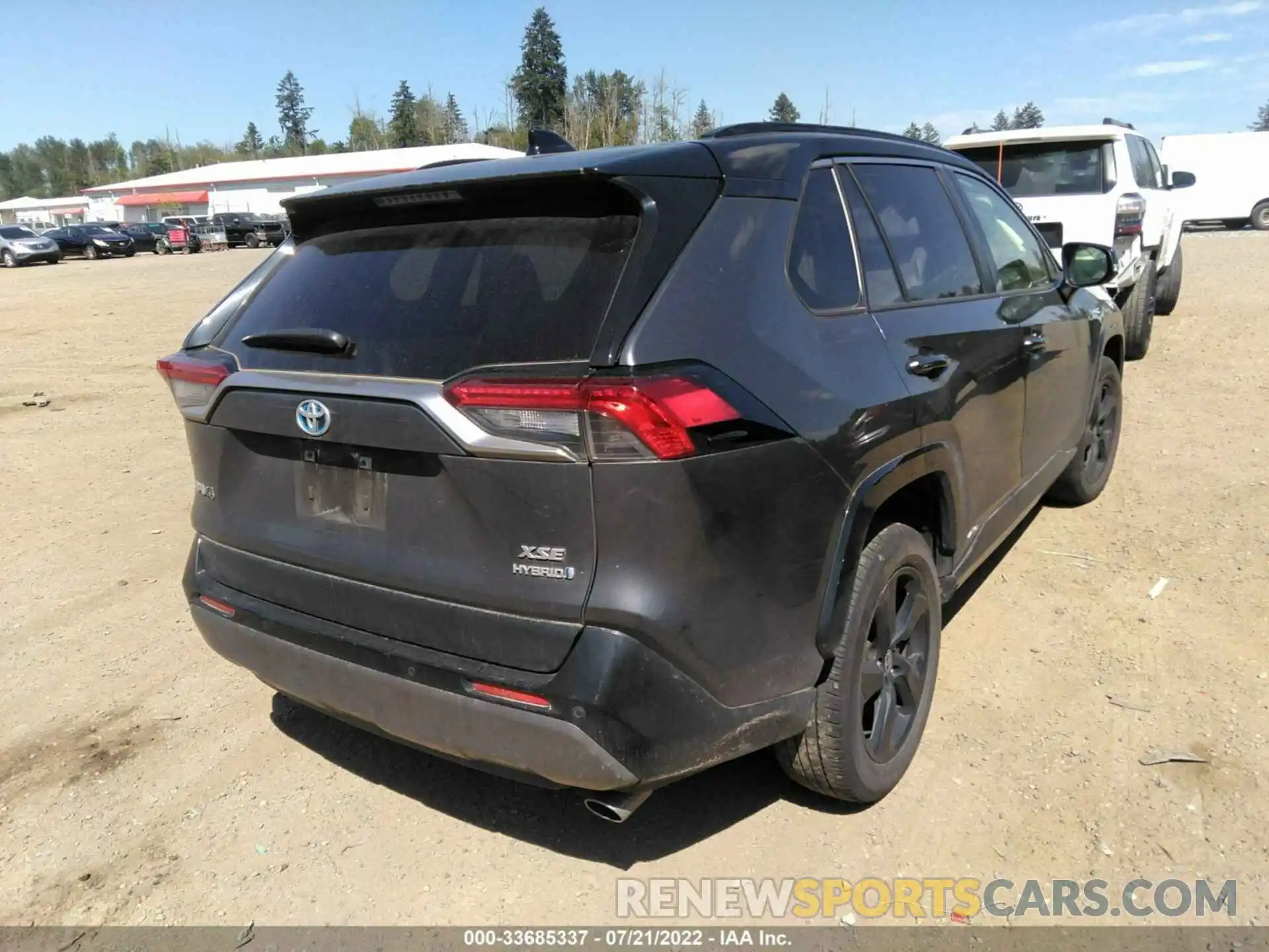 4 Photograph of a damaged car JTME6RFV8LD502215 TOYOTA RAV4 2020