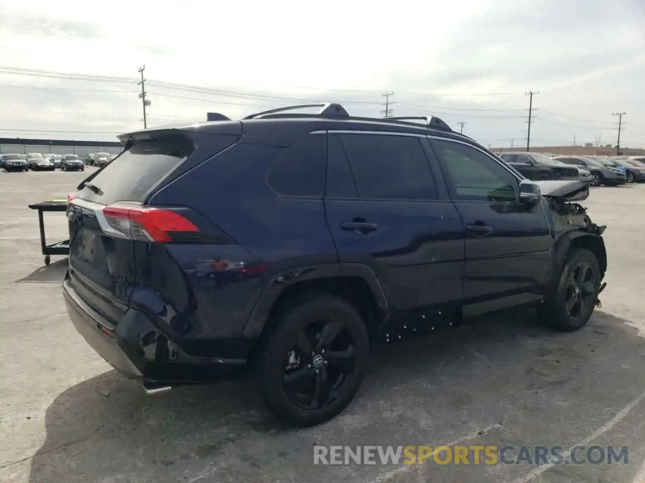 4 Photograph of a damaged car JTME6RFV9LD502014 TOYOTA RAV4 2020