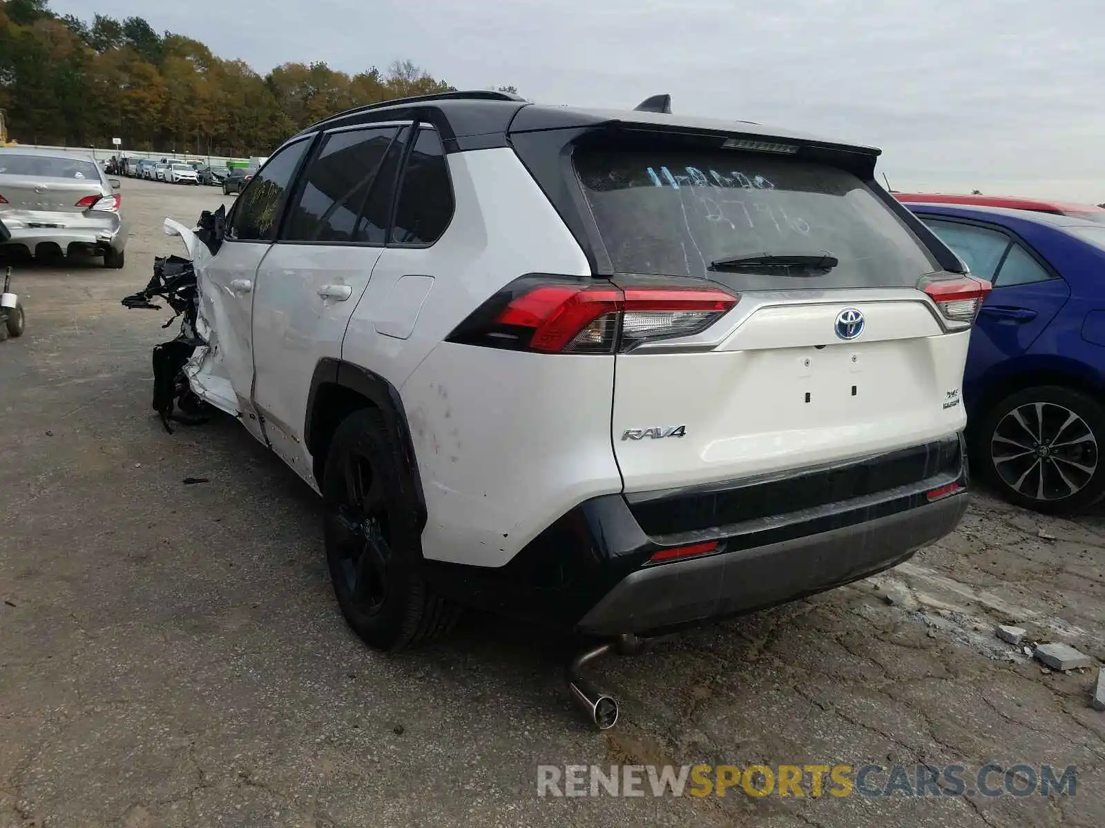 3 Photograph of a damaged car JTME6RFVXLD502796 TOYOTA RAV4 2020